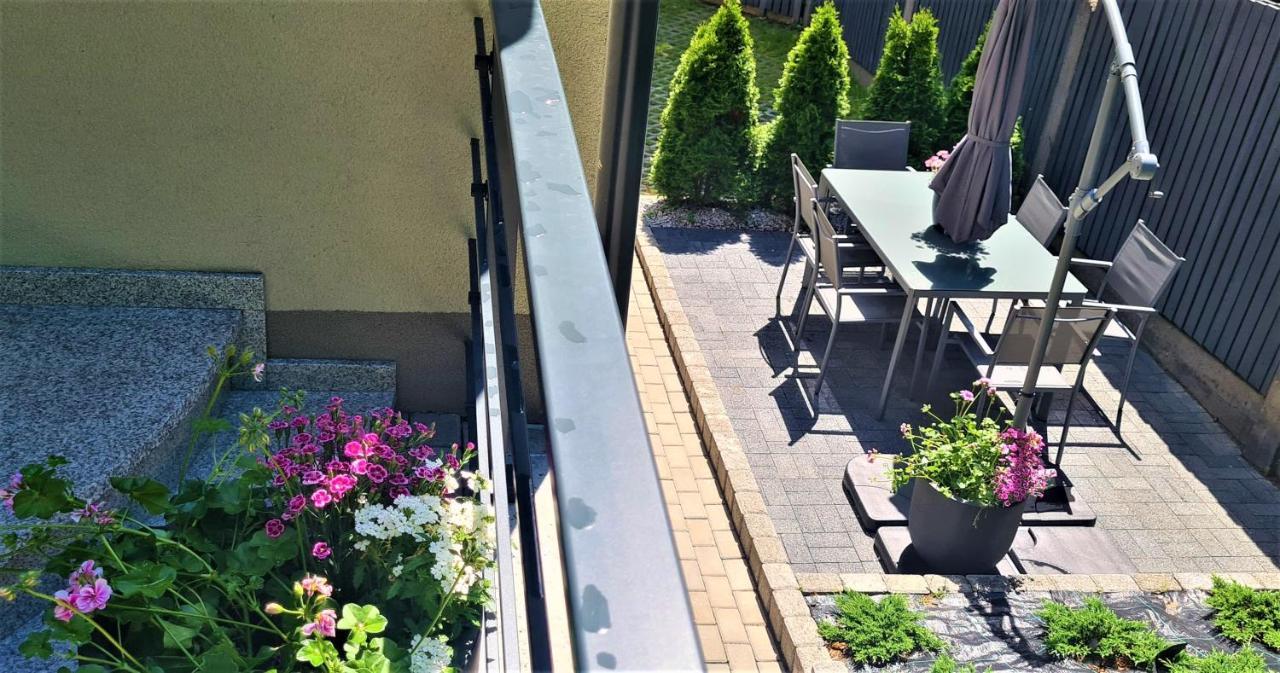 Urban Apartments Cosy No 4, Free Private Parking, Self Check-In คอร์ซุฟ ภายนอก รูปภาพ